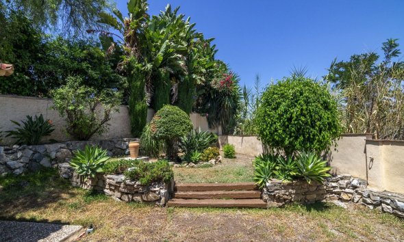 Resale - Villa -
Benahavis - La Quinta