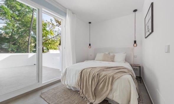 Gensalg - Rækkehus -
Marbella - Nueva Andalucía