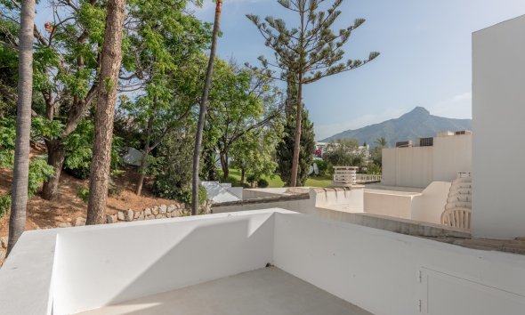 Gensalg - Rækkehus -
Marbella - Nueva Andalucía