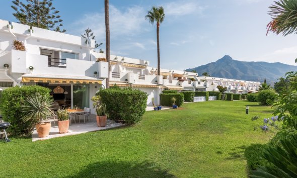 Gensalg - Rækkehus -
Marbella - Nueva Andalucía