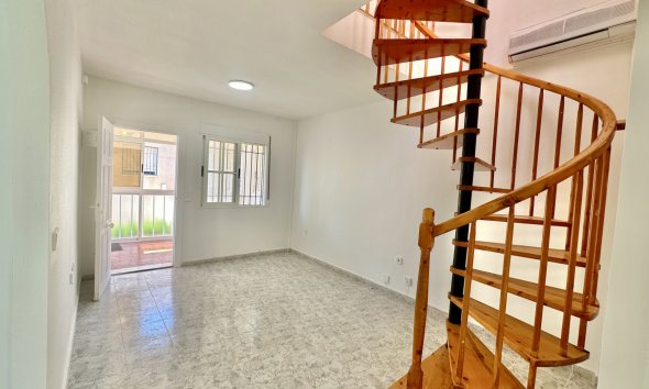 Reventa - apartment -
Orihuela Costa - Playa Flamenca
