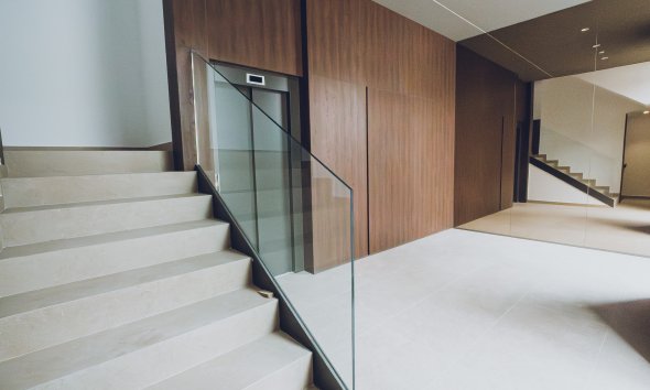 Nybyggeri - Penthouse -
Redován