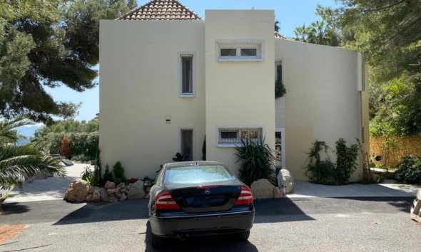 Resale - Villa -
Altea - Marina Baja