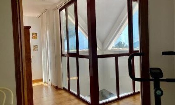 Resale - Villa -
Altea - Marina Baja