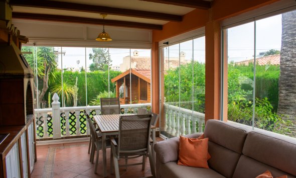 Resale - Villa -
Orihuela Costa - Cabo Roig