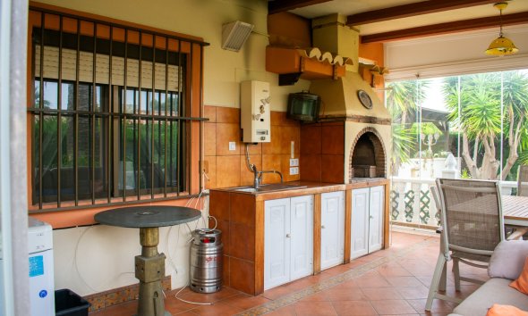 Resale - Villa -
Orihuela Costa - Cabo Roig