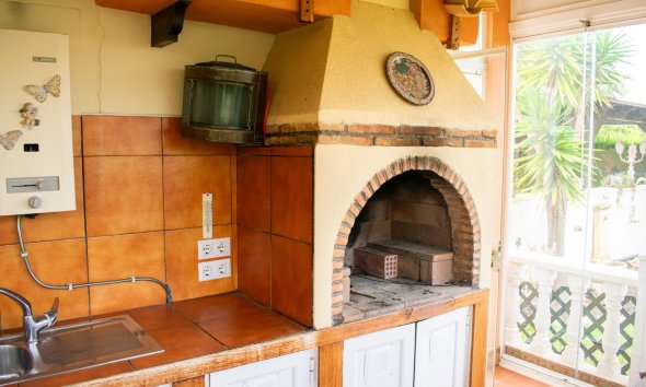 Resale - Villa -
Orihuela Costa - Cabo Roig