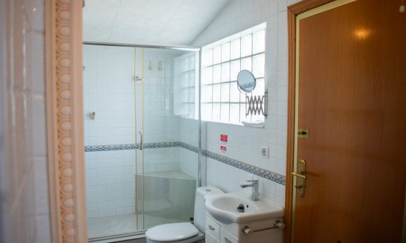 Resale - Villa -
Orihuela Costa - Cabo Roig