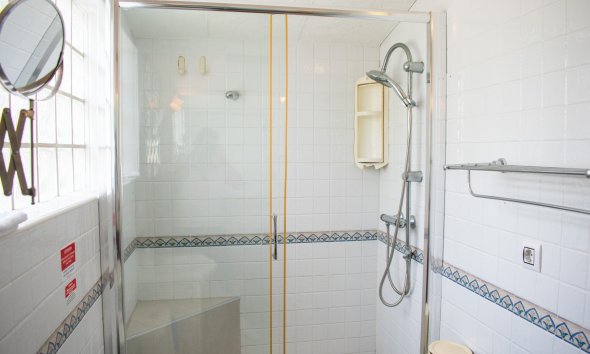 Resale - Villa -
Orihuela Costa - Cabo Roig