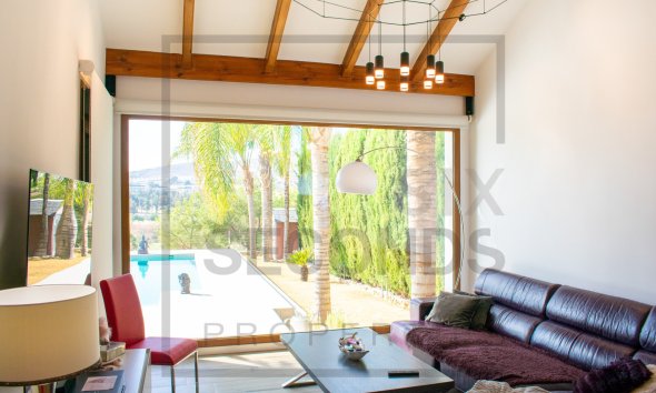Resale - Villa -
Algorfa - La finca Golf