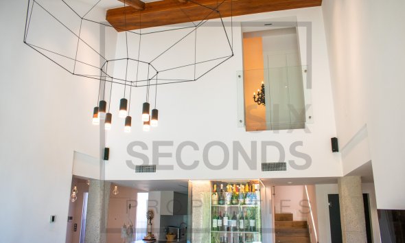 Resale - Villa -
Algorfa - La finca Golf