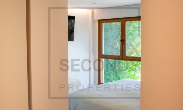 Resale - Villa -
Algorfa - La finca Golf