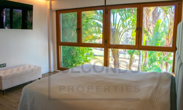Resale - Villa -
Algorfa - La finca Golf