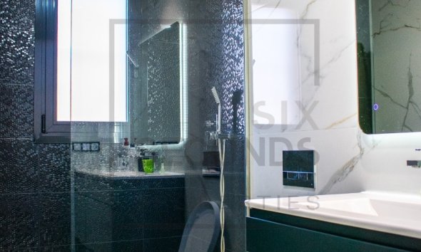Resale - Villa -
Algorfa - La finca Golf