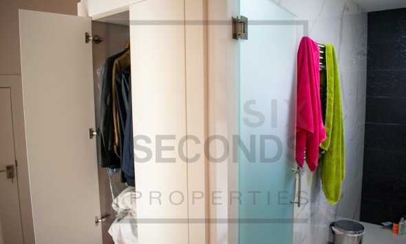 Resale - Villa -
Algorfa - La finca Golf