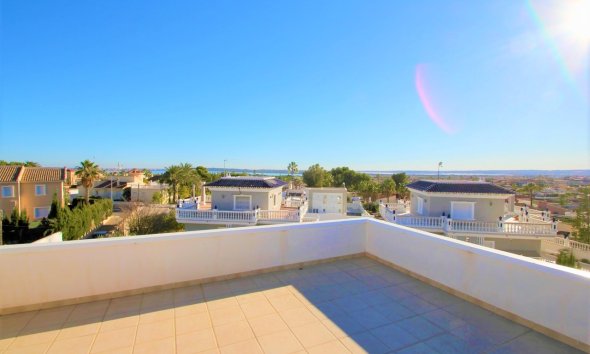 Resale - Villa -
Rojales - Ciudad Quesada