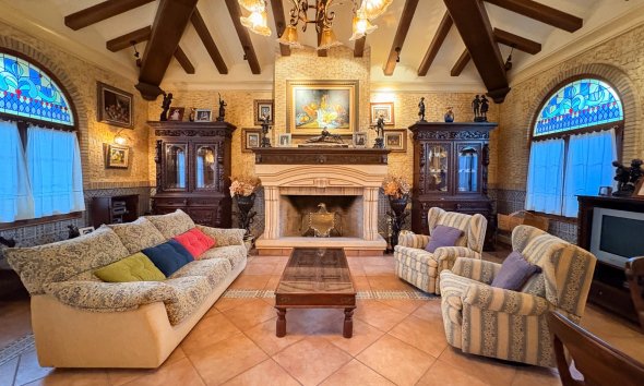 Resale - Country House -
Elche - Altzabares Alto