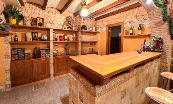 Resale - Country House -
Elche - Altzabares Alto