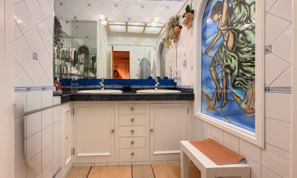 Resale - Country House -
Elche - Altzabares Alto