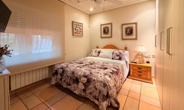 Resale - Country House -
Elche - Altzabares Alto