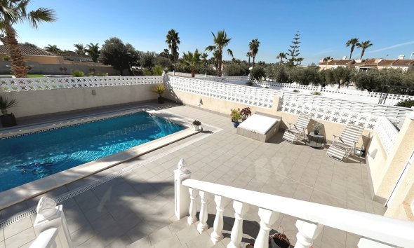Reventa - Villa -
Benijofar - Monte Azul