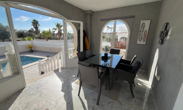 Reventa - Villa -
Benijofar - Monte Azul