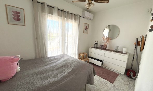 Reventa - Villa -
Benijofar - Monte Azul