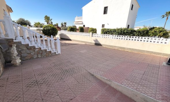 Reventa - Villa -
Benijofar - Monte Azul