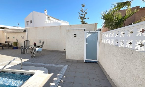 Reventa - Villa -
Benijofar - Monte Azul