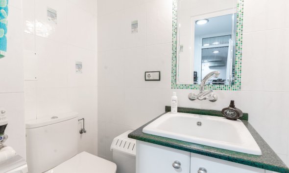 Resale - apartment -
Alicante - - Centro  -