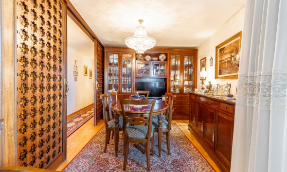 Resale - apartment -
Alicante - - Centro  -