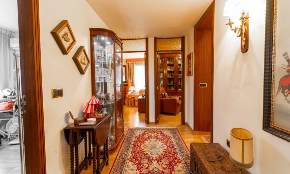 Resale - apartment -
Alicante - - Centro  -