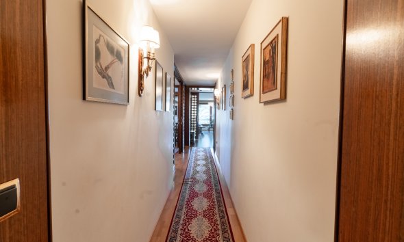 Resale - apartment -
Alicante - - Centro  -