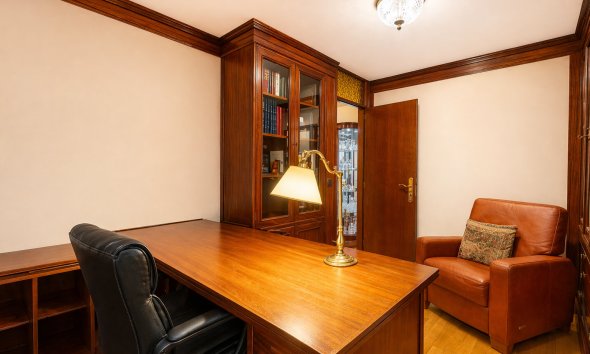 Resale - apartment -
Alicante - - Centro  -