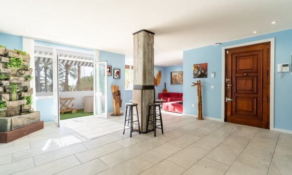 Resale - apartment -
Alicante - - Centro  -