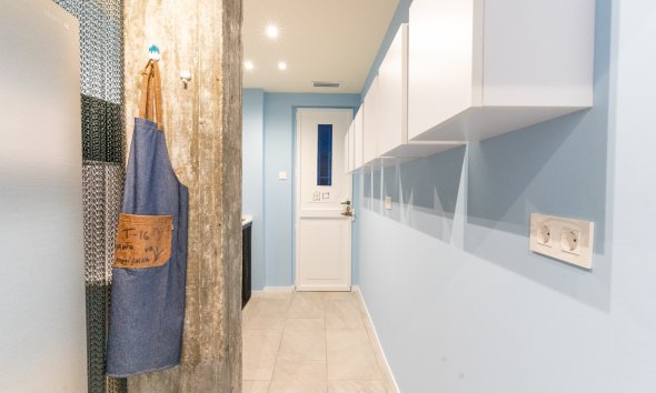 Resale - apartment -
Alicante - - Centro  -