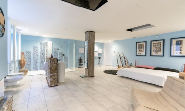 Resale - apartment -
Alicante - - Centro  -