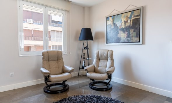 Reventa - apartment -
Alicante - - Centro  -