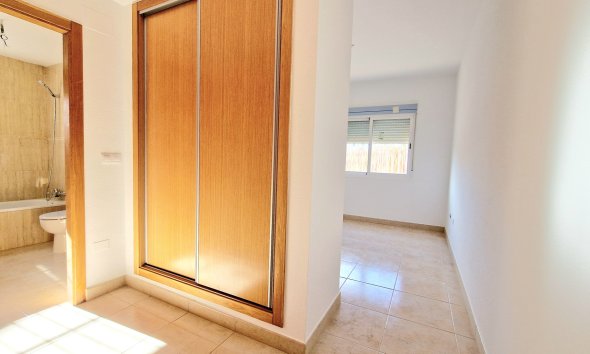 Nybyggeri - detached -
Purias