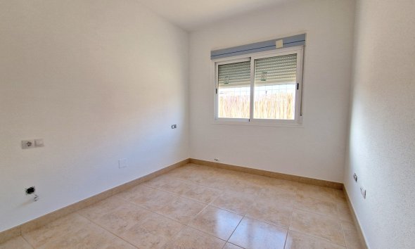 Nybyggeri - detached -
Purias