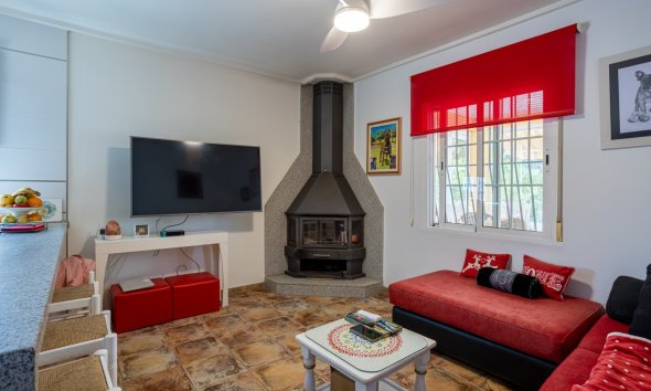 Resale - Villa -
Elche - La Hoya