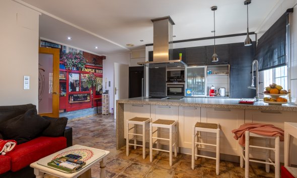 Resale - Villa -
Elche - La Hoya
