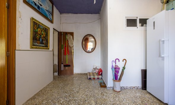 Resale - Villa -
Elche - La Hoya