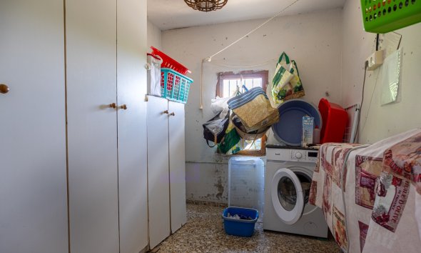 Resale - Villa -
Elche - La Hoya