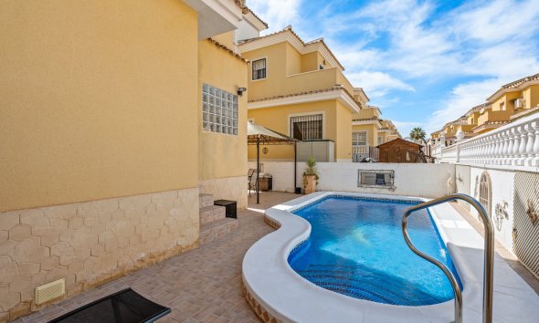 Resale - Villa -
Algorfa - Lo Crispin
