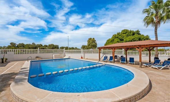 Resale - Villa -
Algorfa - Lo Crispin