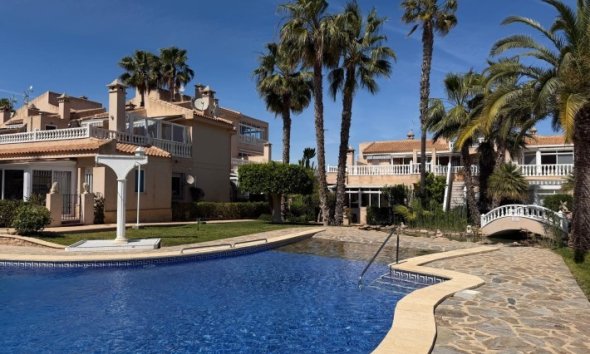 Reventa - apartment -
Orihuela Costa - Playa Flamenca