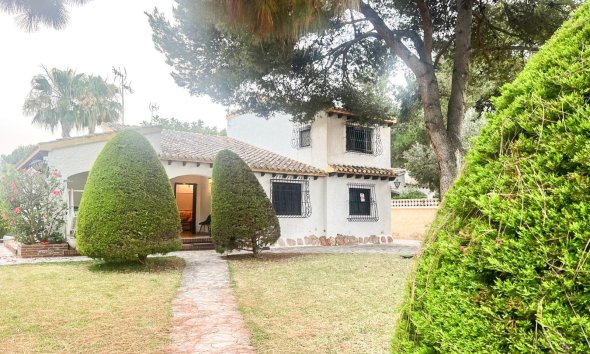 Gensalg - Villa -
Orihuela Costa - Punta Prima