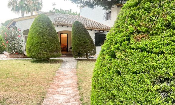 Gensalg - Villa -
Orihuela Costa - Punta Prima