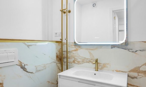 Resale - apartment -
Orihuela Costa - Punta Prima